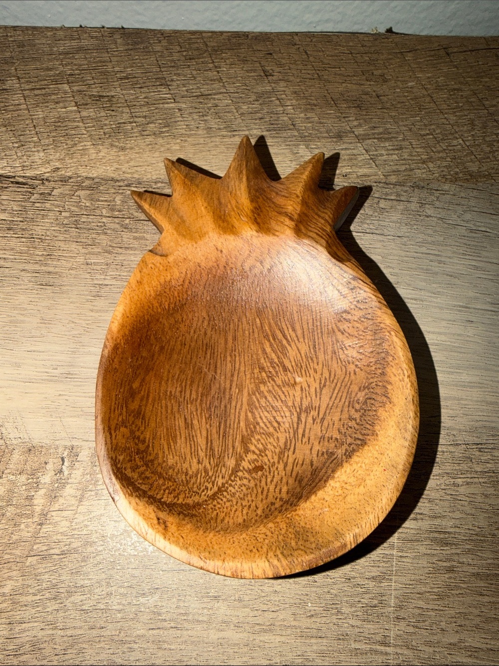 Handcrafted Wooden Pineapple Bowl - Natural Brown